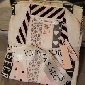 Victoria's Secret pj set